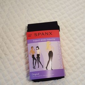 New size B tight-end tights Spanx Black